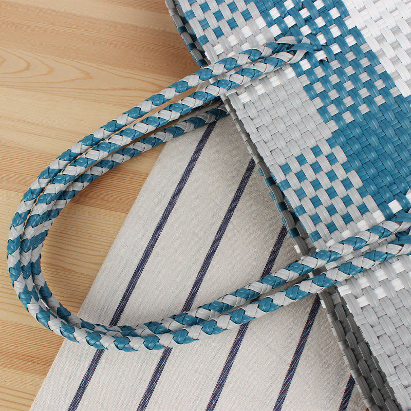 Design Handle Bag in Durable Material Skanto