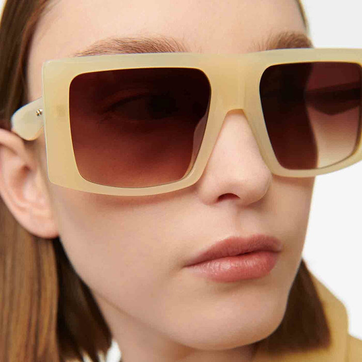 Women's square sunglasses with durable plastic frame and protective UV filter Skanto