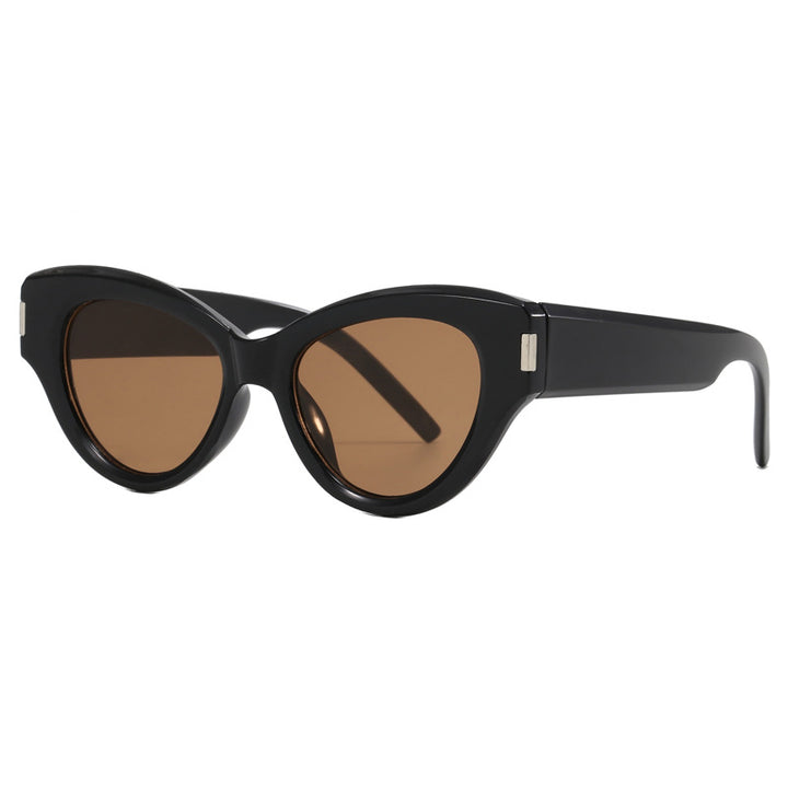 Dame Cat-Eye solbriller med moderne, iøynefallende design Skanto