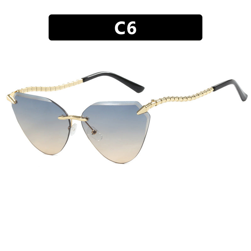 Women's Cat-Eye Sunglasses with Unique Gold Frame Design and Protective Lenses Skanto