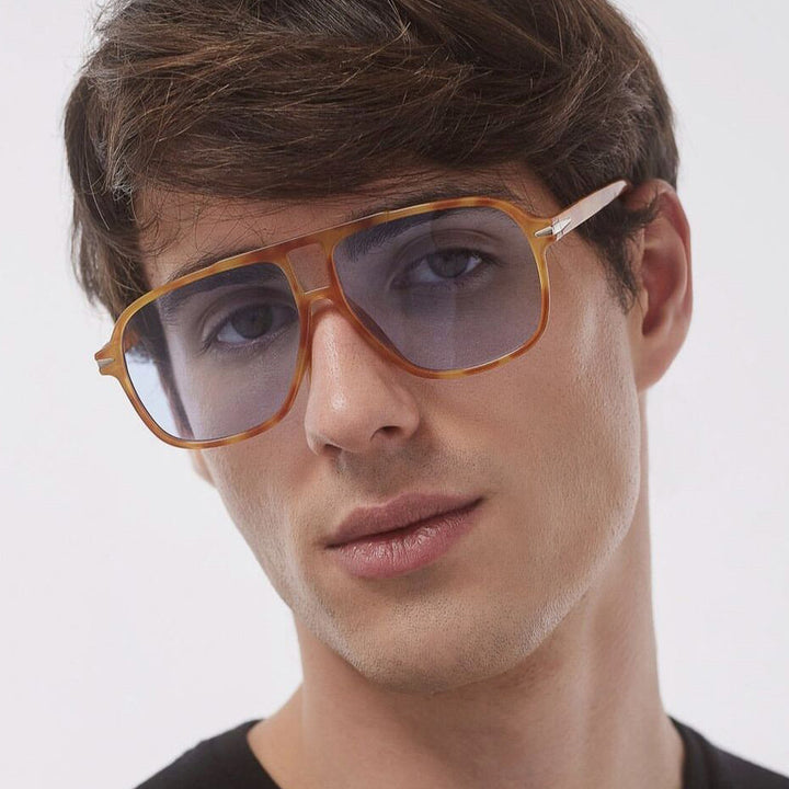 Women's oversized sunglasses with mod design and protective UV filter Skanto