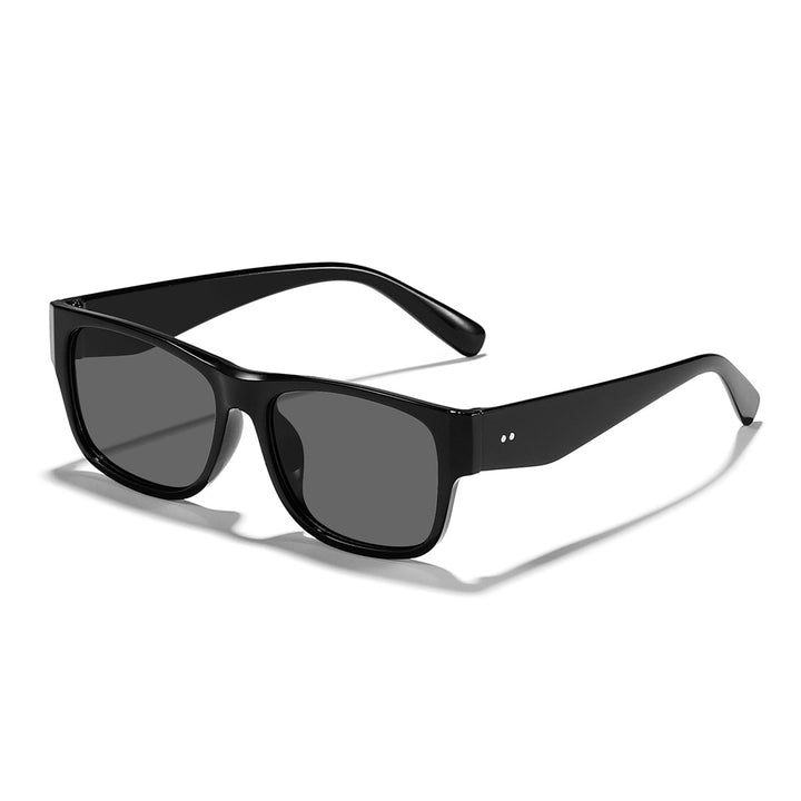 Dame moteriktig solbrille med stilige polariserende linser Skanto