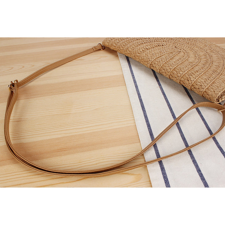 Woven natural material shoulder bag with original wave pattern Skanto