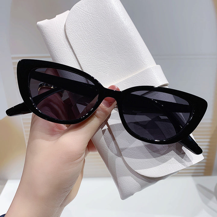 Dame Cat-Eye solbriller med elegant, rammefritt design Skanto