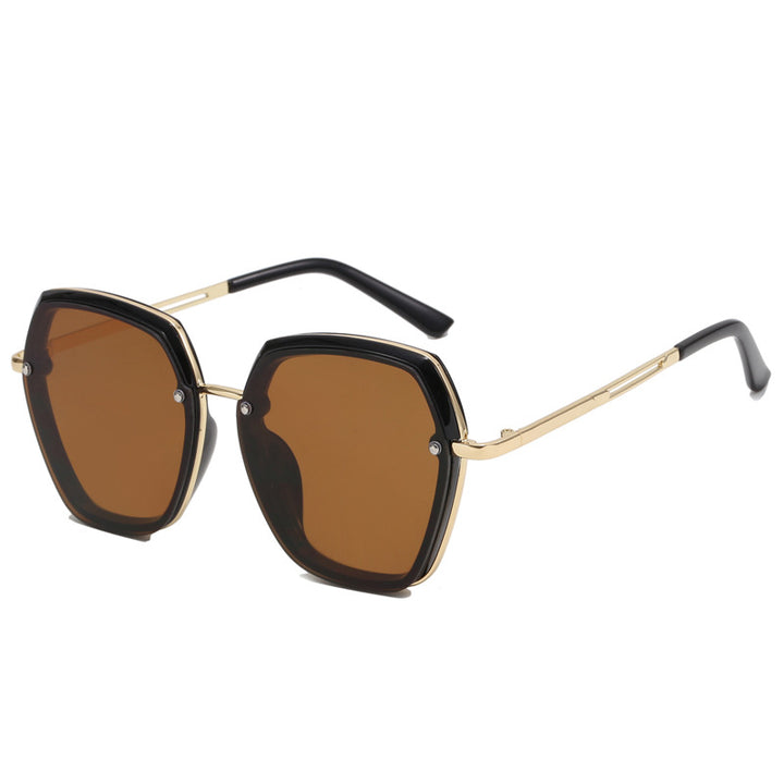 Dame Mote Oversized-solbriller med elegant rammestruktur Skanto