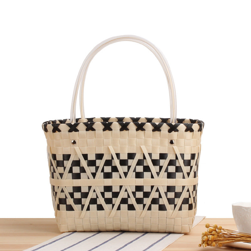 Tote bag with modern checkered pattern and sturdy handles Skanto