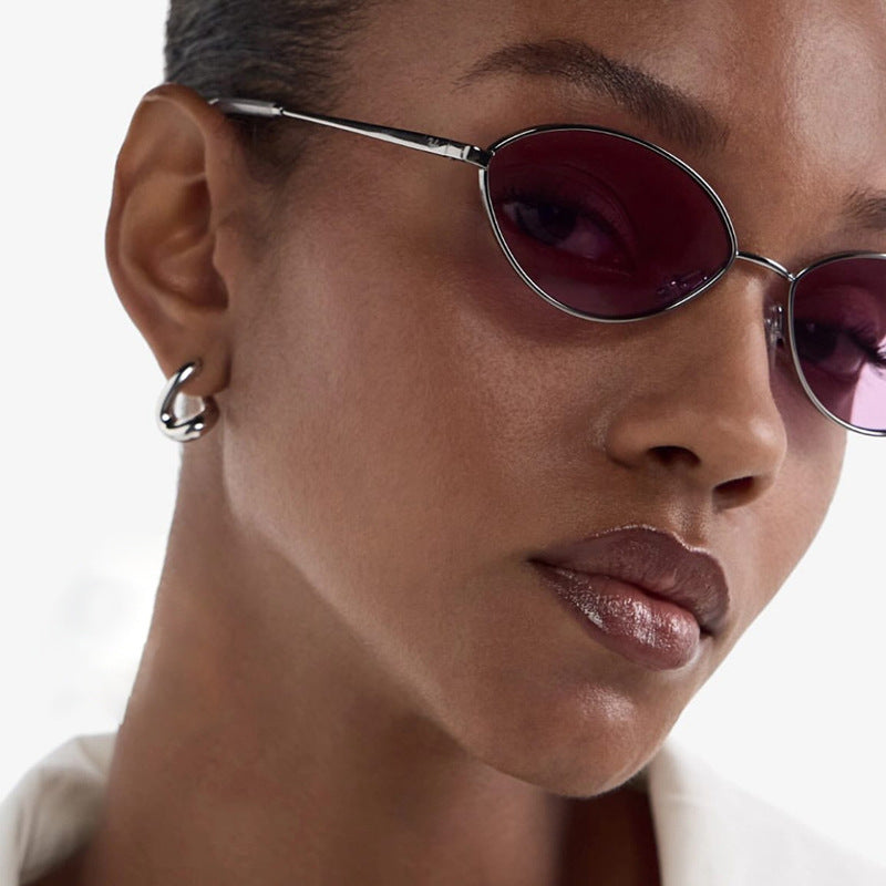 Women's fashionable sunglasses with oval design and polarized lenses Skanto