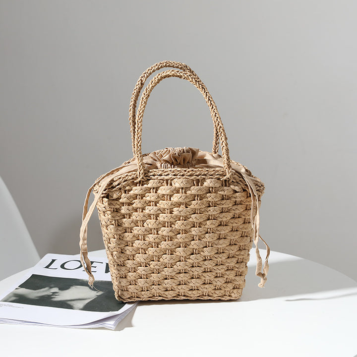 Handmade straw bag with adjustable lining Skanto