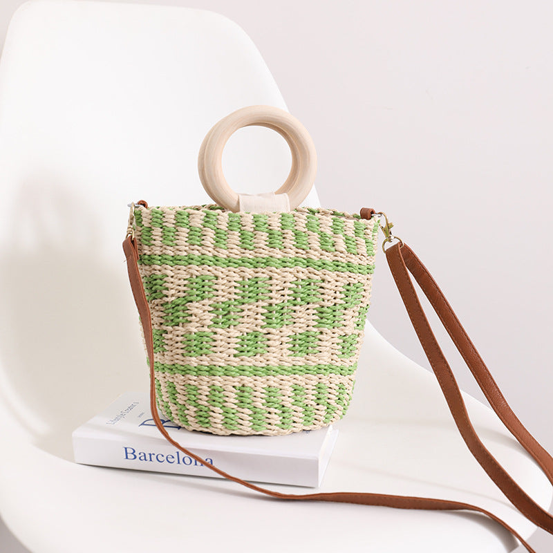 Handmade basket bag with wooden handle and adjustable shoulder strap Skanto