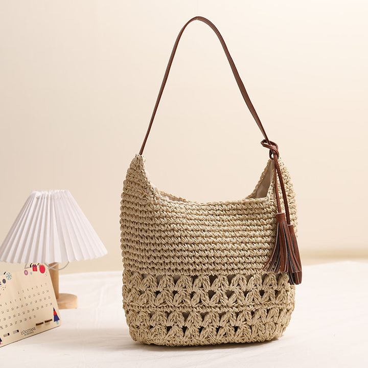 Handmade shoulder bag made of braided natural material Skanto