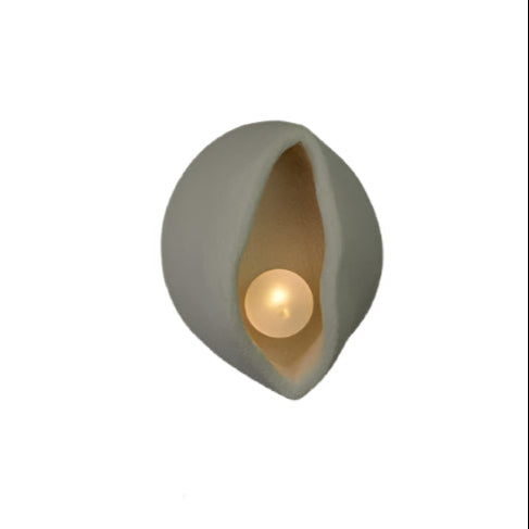 Skanto | Vegglampe laget av polystyren i Wabi-Sabi stil