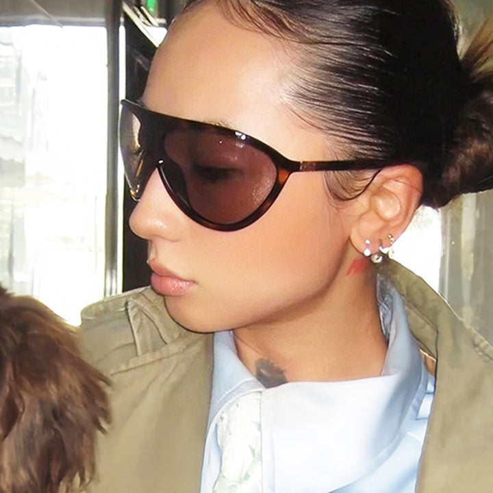 Women's Cat-Eye Sunglasses with Unique Design and Protective UV Filter Skanto