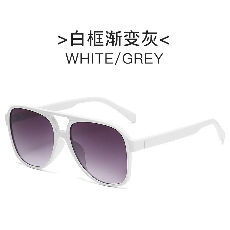 Dame elegant solbrille med høyverdig geometrisk design Skanto