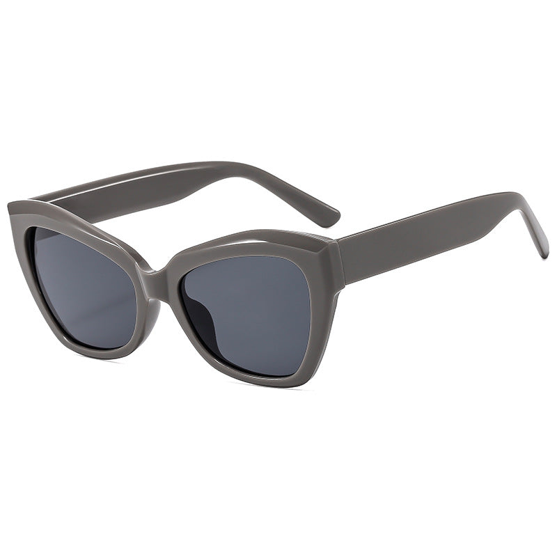 Dame Cat-Eye solbriller med markant ramme og polariserte linser Skanto