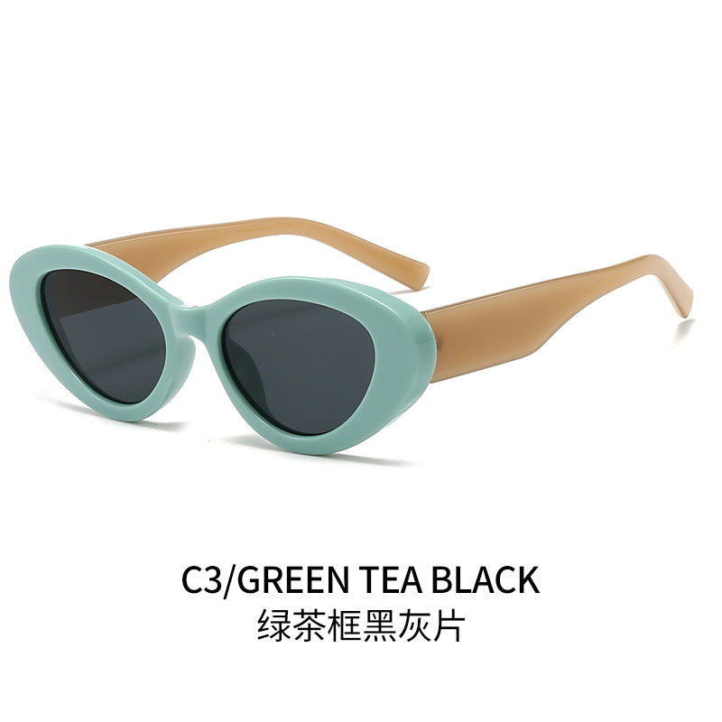 Damer Elegant solbrille i mondéne design Skanto
