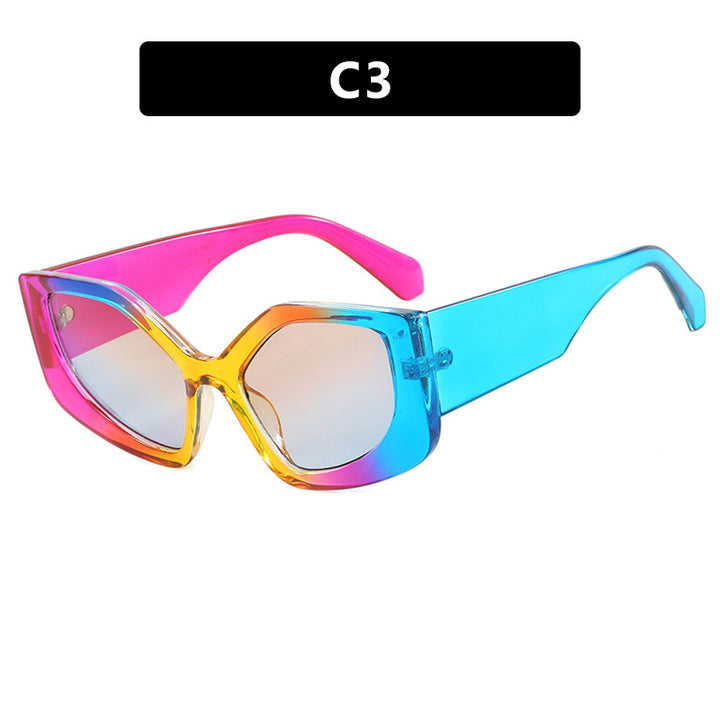 Women's eye-catching oversized sunglasses with fashionable color gradient Skanto