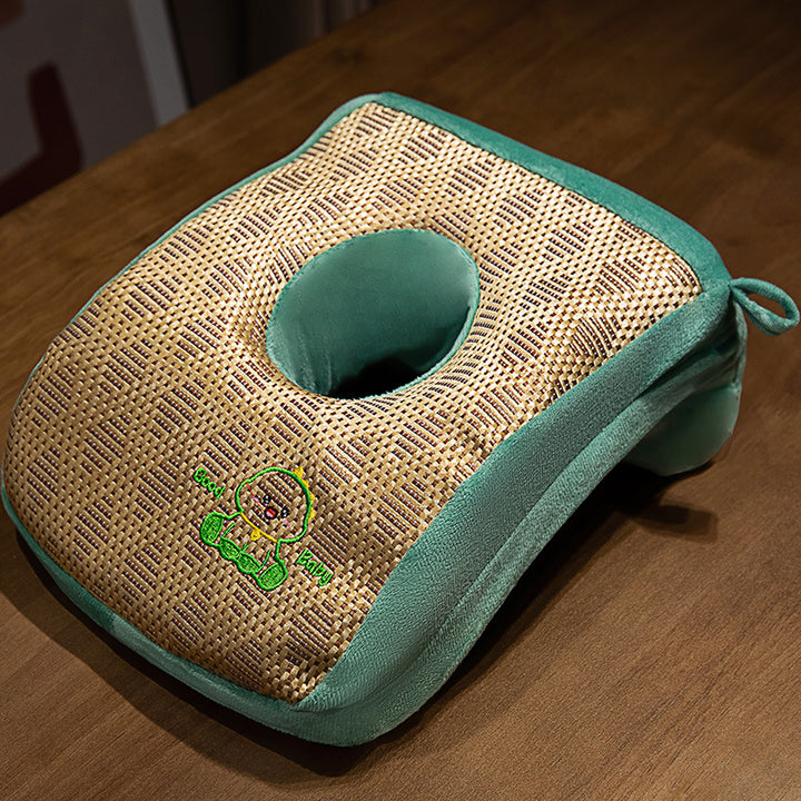 Plüsch nakkestøttepute med ergonomisk utsparing Skanto