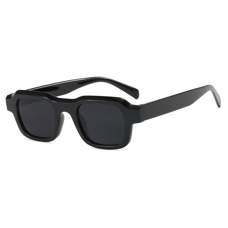 Women's modern square sunglasses with protective polycarbonate frame Skanto