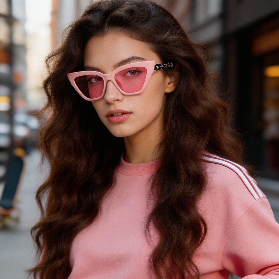 Dame Cat-Eye solbrille med luksuriøs kjettingramme Skanto