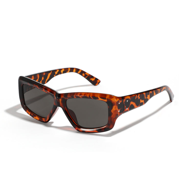 Damer oversized geometrisk solbrille med moderne ramme Skanto