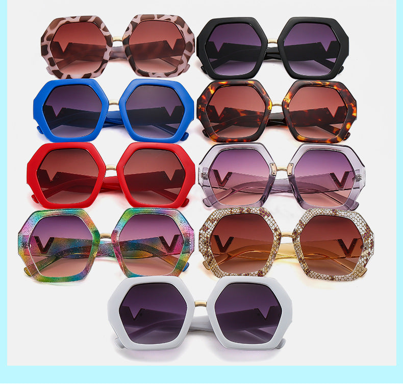 Dame elegant solbrille med glitrende ramme Skanto