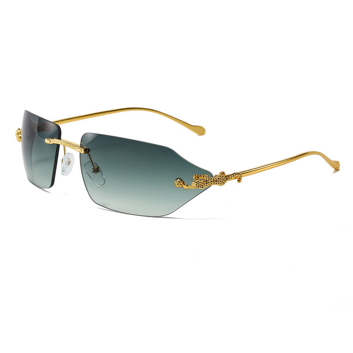 Dame Motefull solbrille med elegant ramme og eksklusive detaljer Skanto