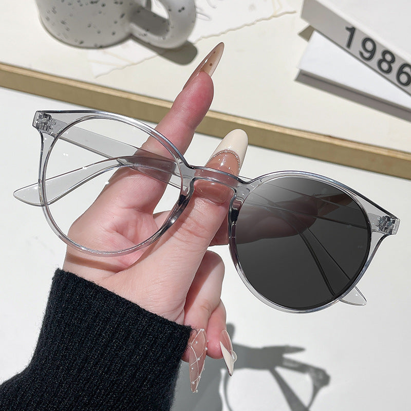 Dame Cat-Eye solbriller med transparent ramme Skanto
