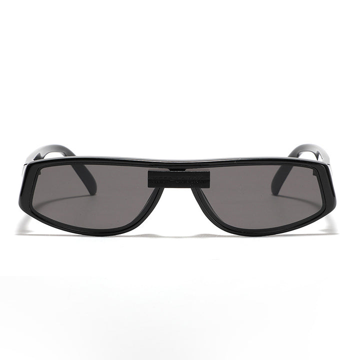 Dame futuristiske solbriller i minimalistisk design Skanto