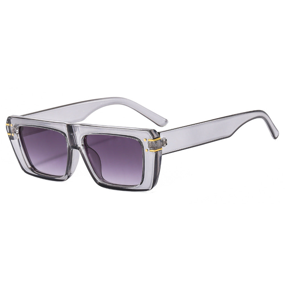 Dame moteriktig kvadratisk solbrille med glitrende akenter Skanto