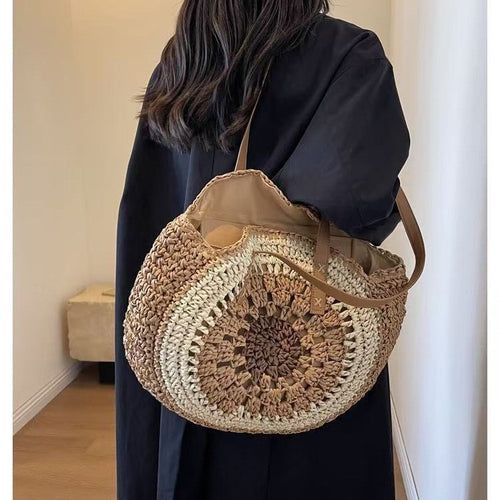 Makramee Strandveske med brune lærhåndtak Skanto