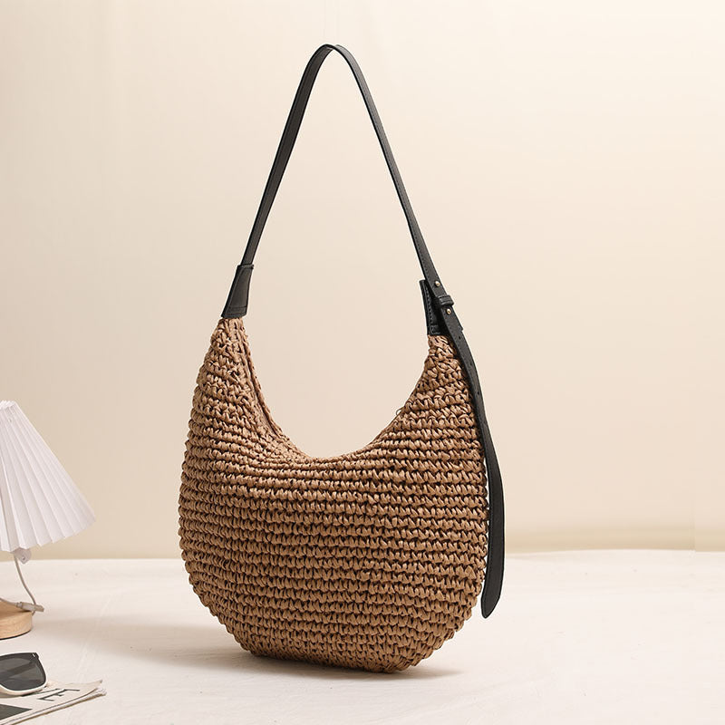 Handmade Hobo Bag in Natural Raffia Skanto