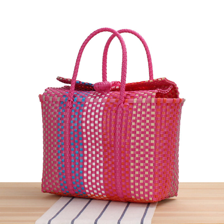 Trendy tote bag made of hand-woven material with playful details Skanto