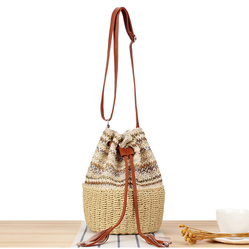 Skanto Hand-Woven Natural Material Shoulder Bag with Stylish Leather Details Skanto