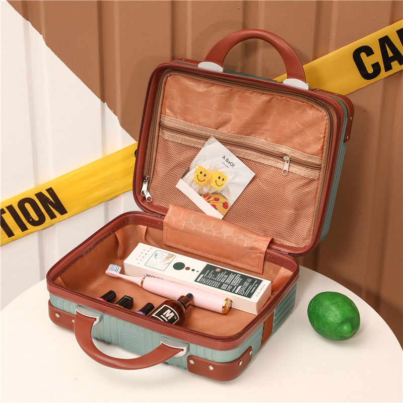 Premium Hard Shell Travel Case Skanto