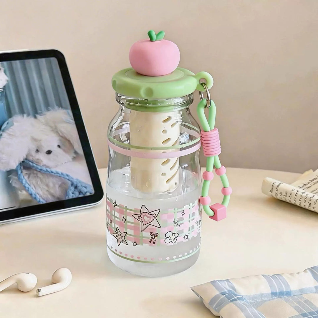 Dame Trendy og praktisk vannflaske med fruktlokk Skanto