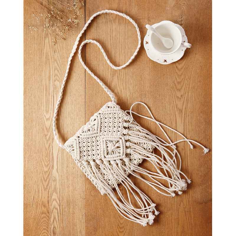 Macrame crossover bag with elegant fringe detail Skanto