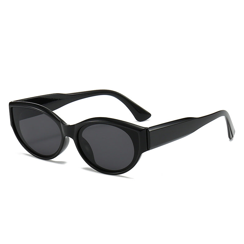 Dame Cat-Eye Solbriller med klart og moderne design Skanto