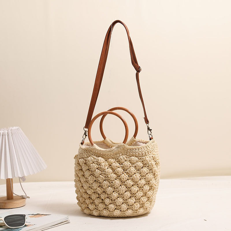 Handmade macrame bag with wooden handle Skanto
