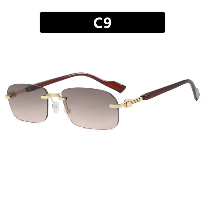 Women's sunglasses with elegant metal frame and stylish wood details Skanto
