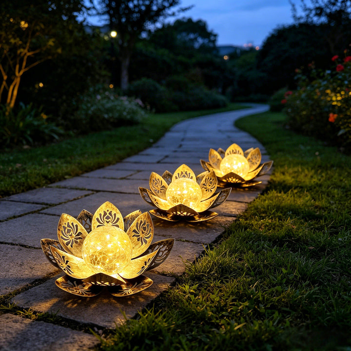 Dekorativ Lotus Solhage Lys Med Sprukket Glasskul Skanto