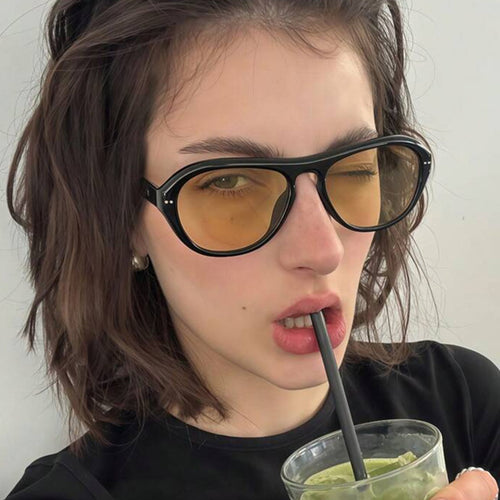 Women's fashionable glasses with stylish elongated frame and high-quality plastic Skanto