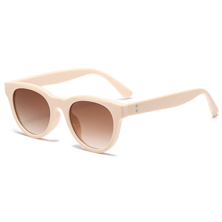 Dame Modiske Oversized-solbriller i en elegant, buet design Skanto