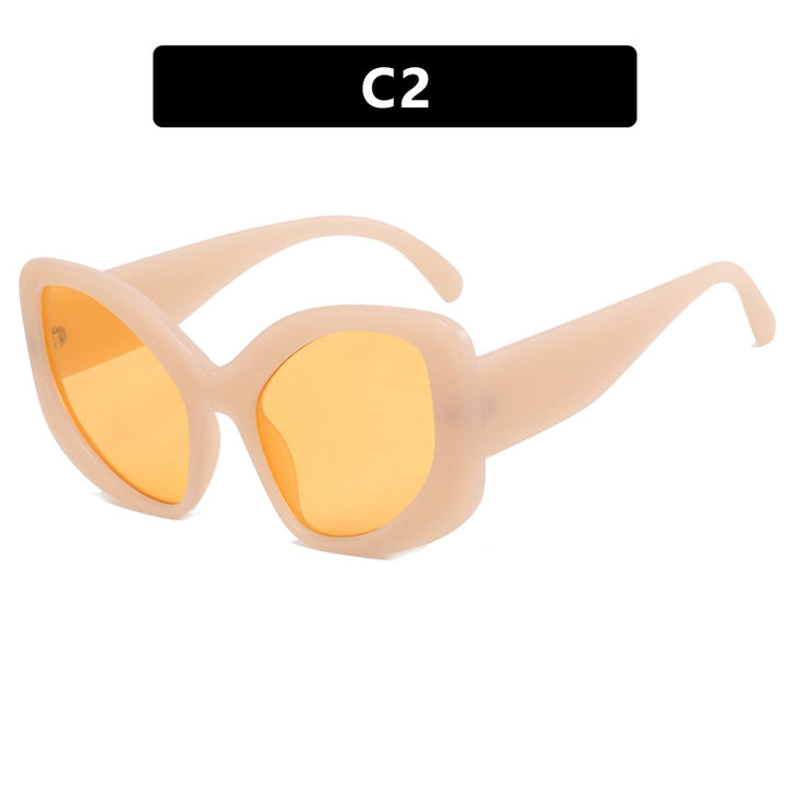 Women's oversized sunglasses in modern design Skanto