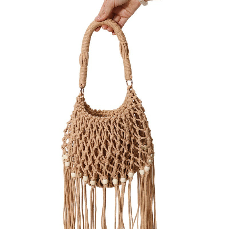 Macrame bag with decorative fringes and wooden beads Skanto
