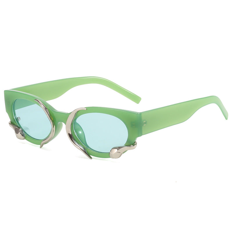 Dame designer solbrille med ekstraordinær detalj Skanto