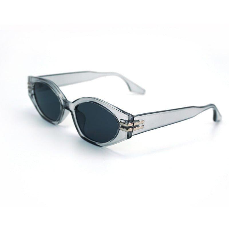 Dame Cat-Eye solbriller i stilfull design med robust ramme Skanto