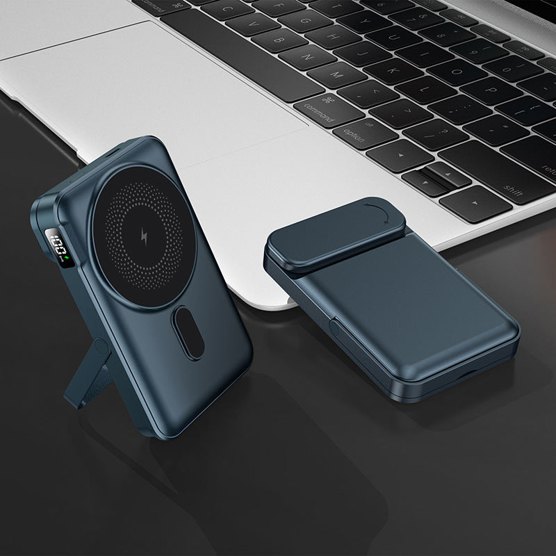 Bærbar powerbank med integrert stativfunksjon og digital ladestatusvisning Skanto