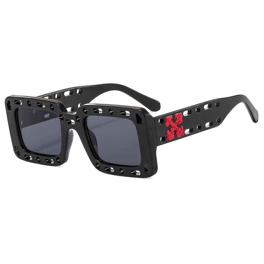 Dame Modische Solbrille med unik design Skanto