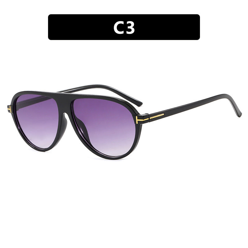 Women's stylish sunglasses in aerodynamic design Skanto