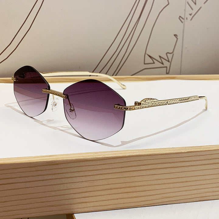Dame ekstravagant solbrille med glitrende aksenter Skanto
